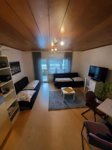 Einzimmerwohnungmit großem Balkon in Mietersheim, Deutschland