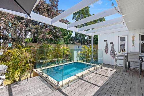 Swimming pool, Cottage Gem - 2br Parkside Retreat in Perth