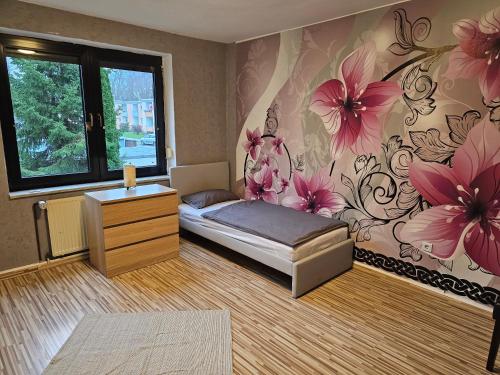 Single Bed in Mixed Dormitory Room