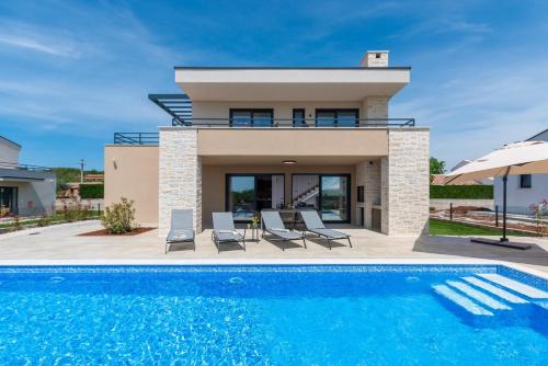 Villa with Private Pool