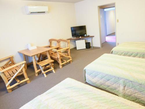 room detail thumbnail 1