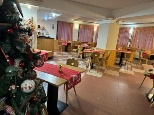 Life Hotels Des Alpes - Tap to explore photos