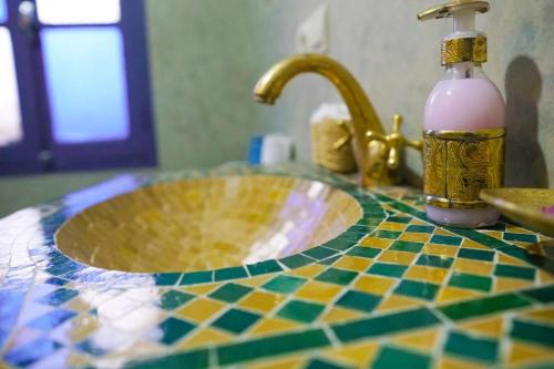 Riad Winarouzehouse - image 3