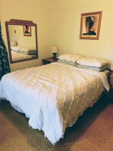 1 queen bed