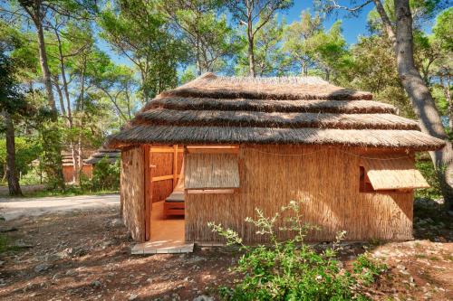 Skats, Pine Beach Bungalows all inclusive in Draga