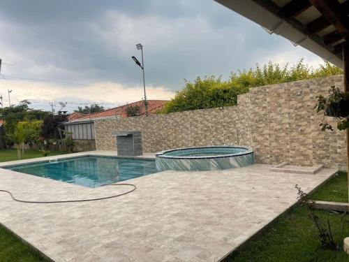 Parche Amigos Piscina en Finca