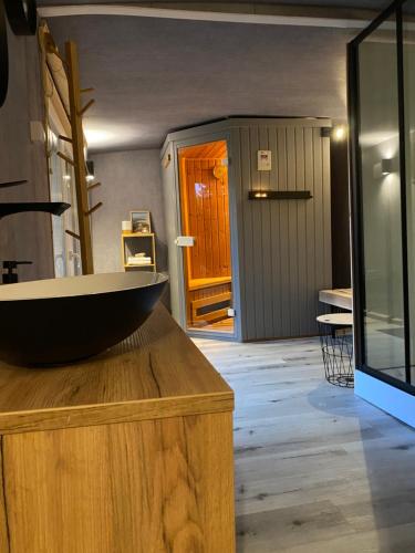 ซาวน่า, Willa Tini Sauna Basen in โรบุญ