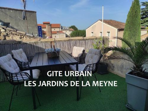 Gîte urbain les jardins de la meyne - Location saisonnière - Orange