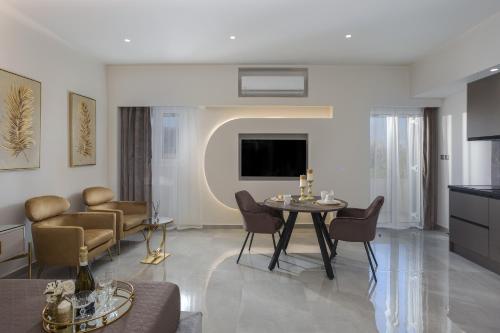 Myra Mare Suites by Estia 2