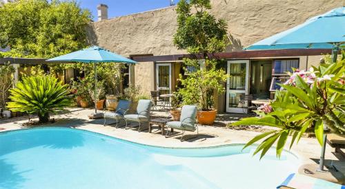 Rosedene Lodge - 24h solar with pool and garden Cape Town