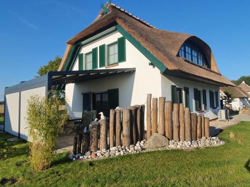 Ferienhaus Veronika an der Üselitzer Wiek in Mellnitz, Deutschland