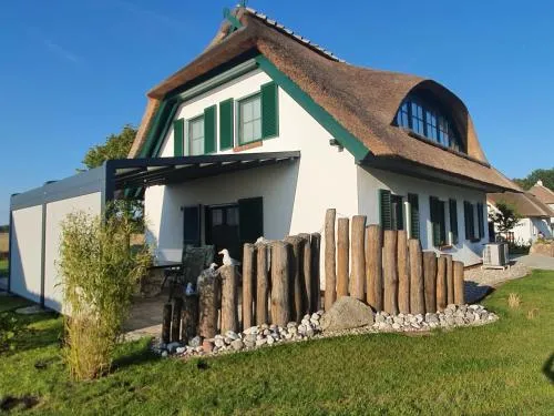 Ferienhaus Veronika an der Üselitzer Wiek in Mellnitz, Deutschland
