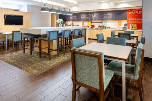 Hampton Inn Richmond-SW Hull Street in Midlothian, USA