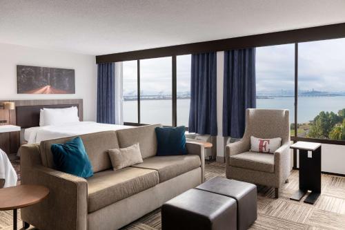 Hilton Garden Inn San Francisco/Oakland Bay Bridge - image 11