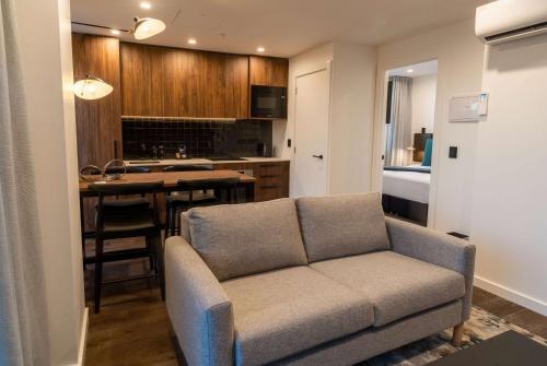 Executive One-Bedroom Suite image 7