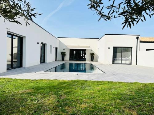 MAISON CONTEMPORAINE proche Chatelaillon plage cottage Thairé