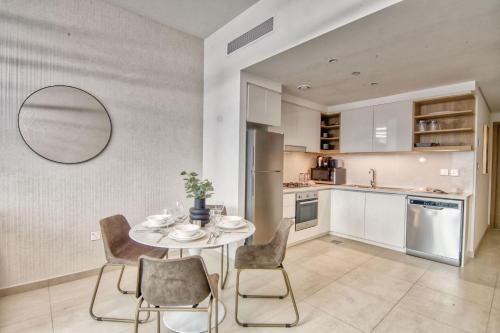 To be removed Connection to DUBAI MALL - Infinity Pool - GYM - image 11