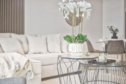 To be removed Connection to DUBAI MALL - Infinity Pool - GYM - image 12