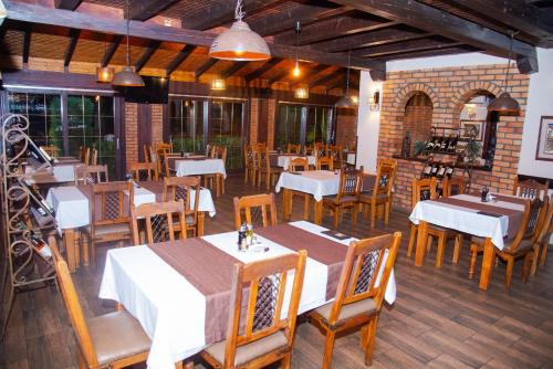 Étterem, Hotel Dvor in Bijelo Polje