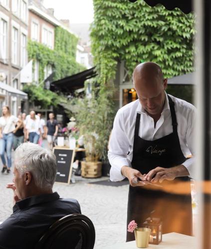 Le Virage bistro en hotel - image 13