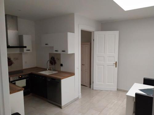 廚房, Ferienwohnung Lindenblick in 阿倫斯費爾德