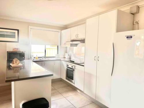 Maya Newcasle 6 bedrooms home in 查爾斯鎮