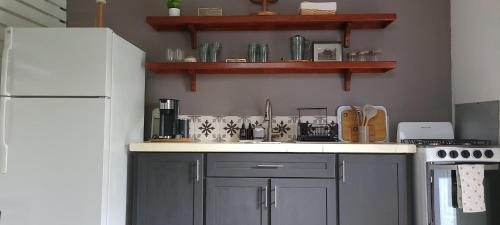 Cocina, Green Monkey Cottage in Bromefield