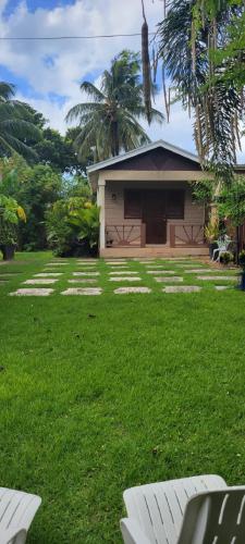 Vista exterior, Green Monkey Cottage in Bromefield