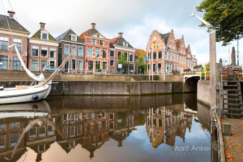 Pod huisje met hottub in Dokkum binnen de Bolwerken