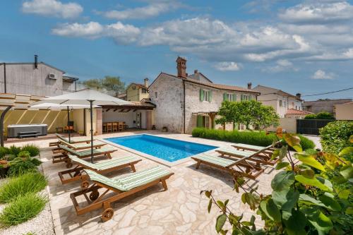 Villa Katja near Krnica with whirlpool only 3 km from the beach