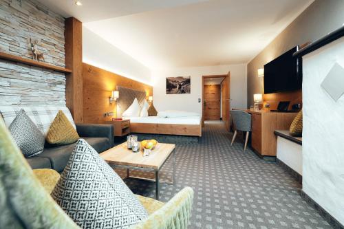 518863261 Parkhotel Burgmühle