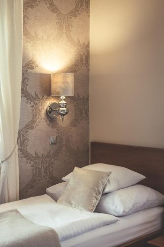 Twin Room with Private Bathroom
