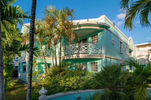 Udvendig, Dover Beach Hotel in Christ Church