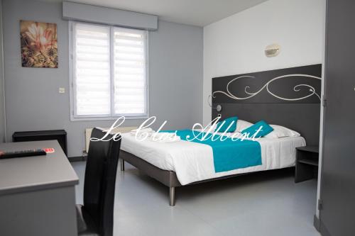 1 queen bed