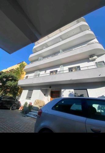 Ajsi Apartments, Durazzo