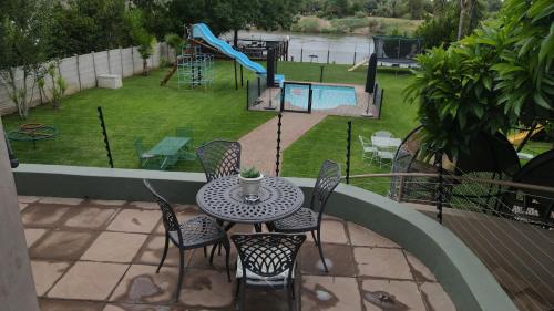 B&B Upington - Moonriver Guesthouse - Bed and Breakfast Upington