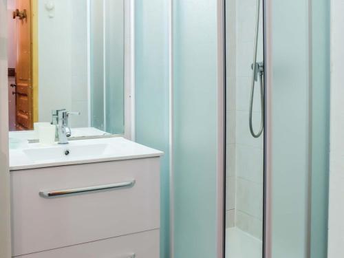 Apartment image 8
