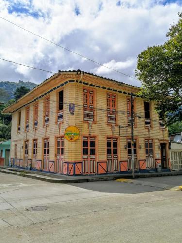 CASA VICTORIA PiJAO