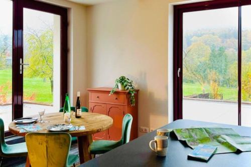La Rose des Vents - Appartement avec Terrasse, Piscine et Parking in Buhl