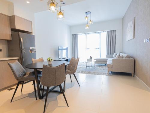 MH- ACT TOWER - Downtown -1Bedroom Apartment -REF4002, Дубай