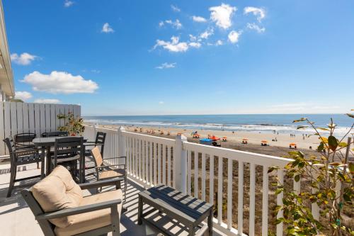 Seaside Villa 302 in Folly Beach, USA
