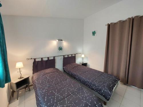 2 bedrooms, 4 beds