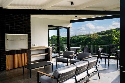 180° Luxury Ocean Suites - #301 - Tap to explore photos