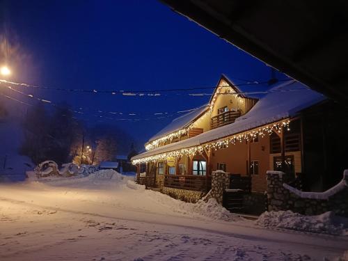 Cabana Daianna si Jessica in Pádis