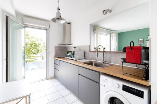 Beautiful apartment with terrace + private parking, Toulouse (photo 11)