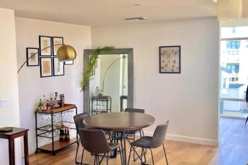 Luxe 1BR plus Den near Little Italy Gem in San Diego, USA