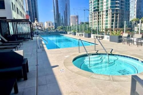 Luxe 1BR plus Den near Little Italy Gem in San Diego, USA
