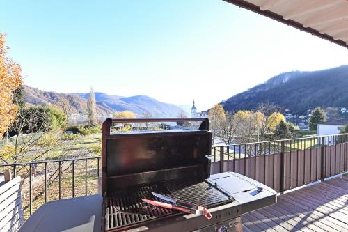  Elegant Lugano Lake View - Happy Rentals in Caslano