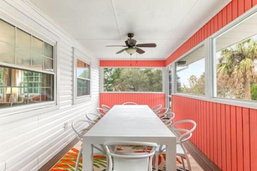 Villa de Palmeras -- Heated Pool - Game Room - Beach in St. Augustine, USA