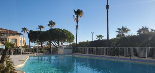 Apartment with Sea View image 10
